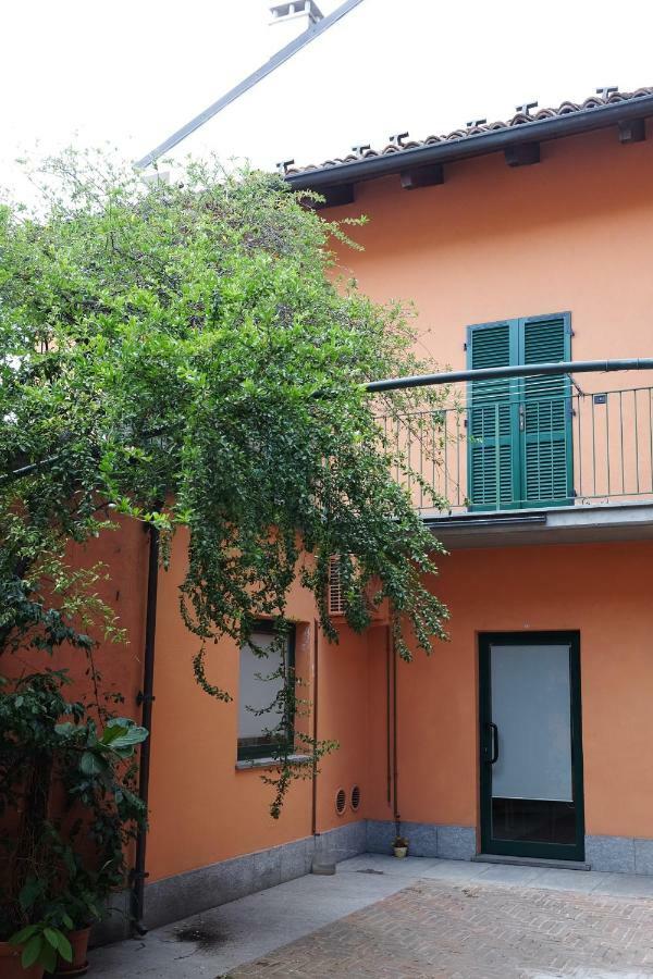 Apartmán La Casa Di Ringhiera Alba  Exteriér fotografie